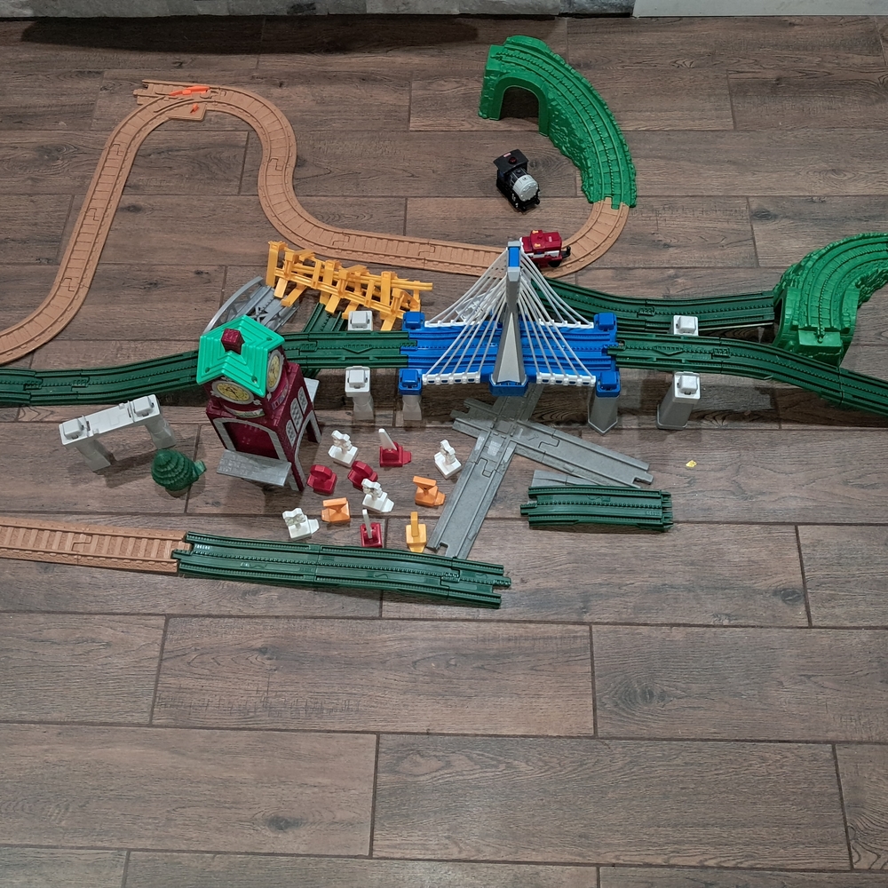 Fisher Price Geotrax Playset 2004